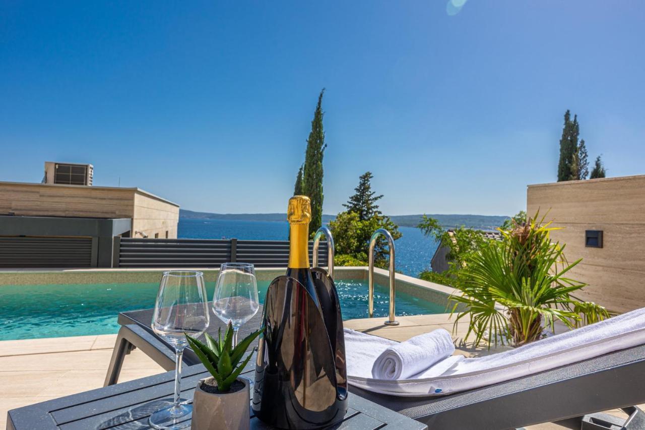 Villa Lana I Crikvenica Exteriör bild